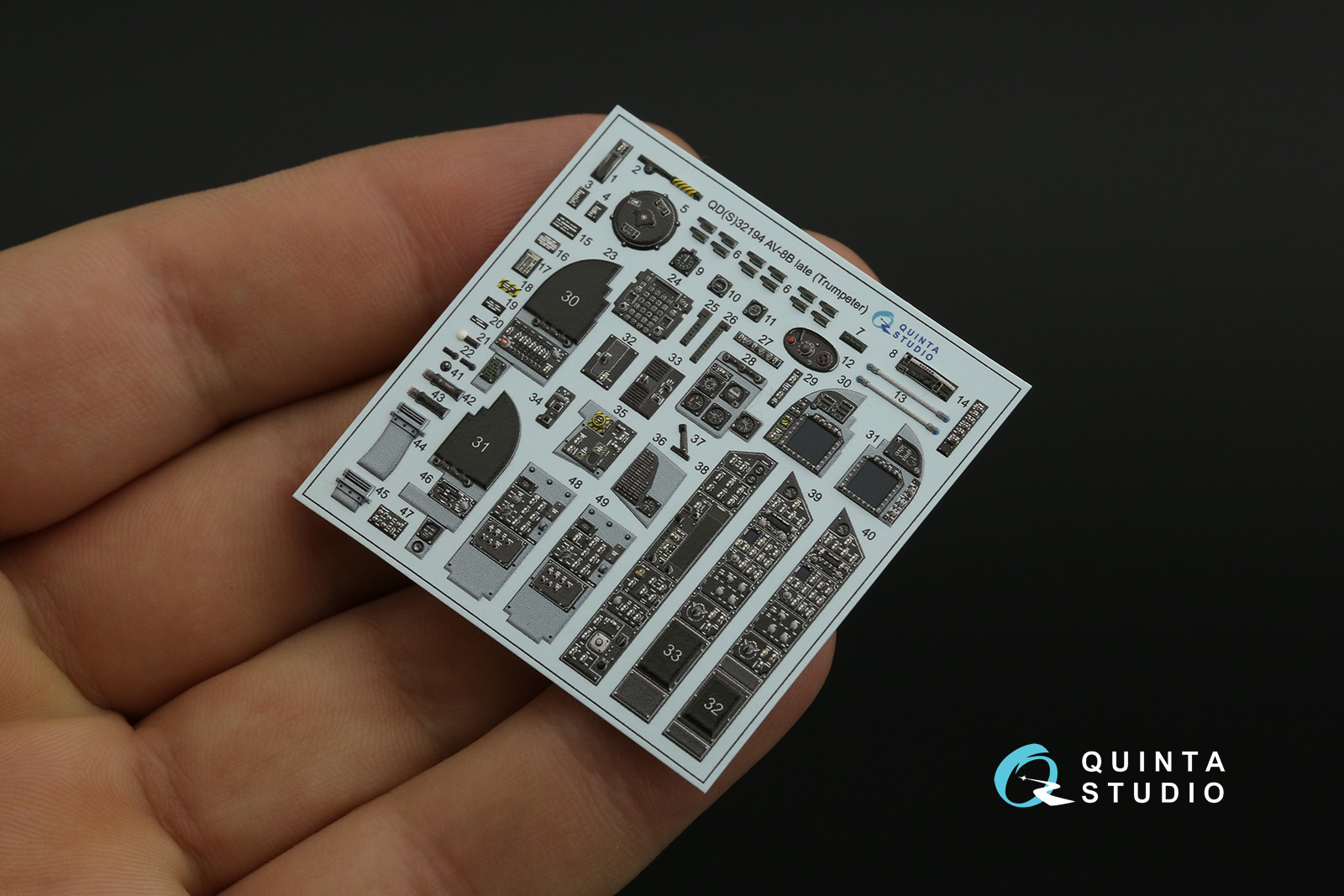 QDS-32194 3D Декаль интерьера кабины AV-8B Harrier II поздний (Trumpeter) (Малая версия)