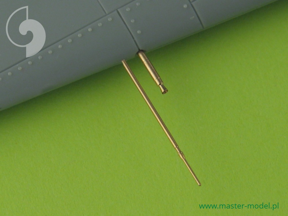 AM-72-012 Набор вооружения и ПВД для самолета Fw 190 A2 - A5 (стволы на MG 17, MG FF, MG 151)