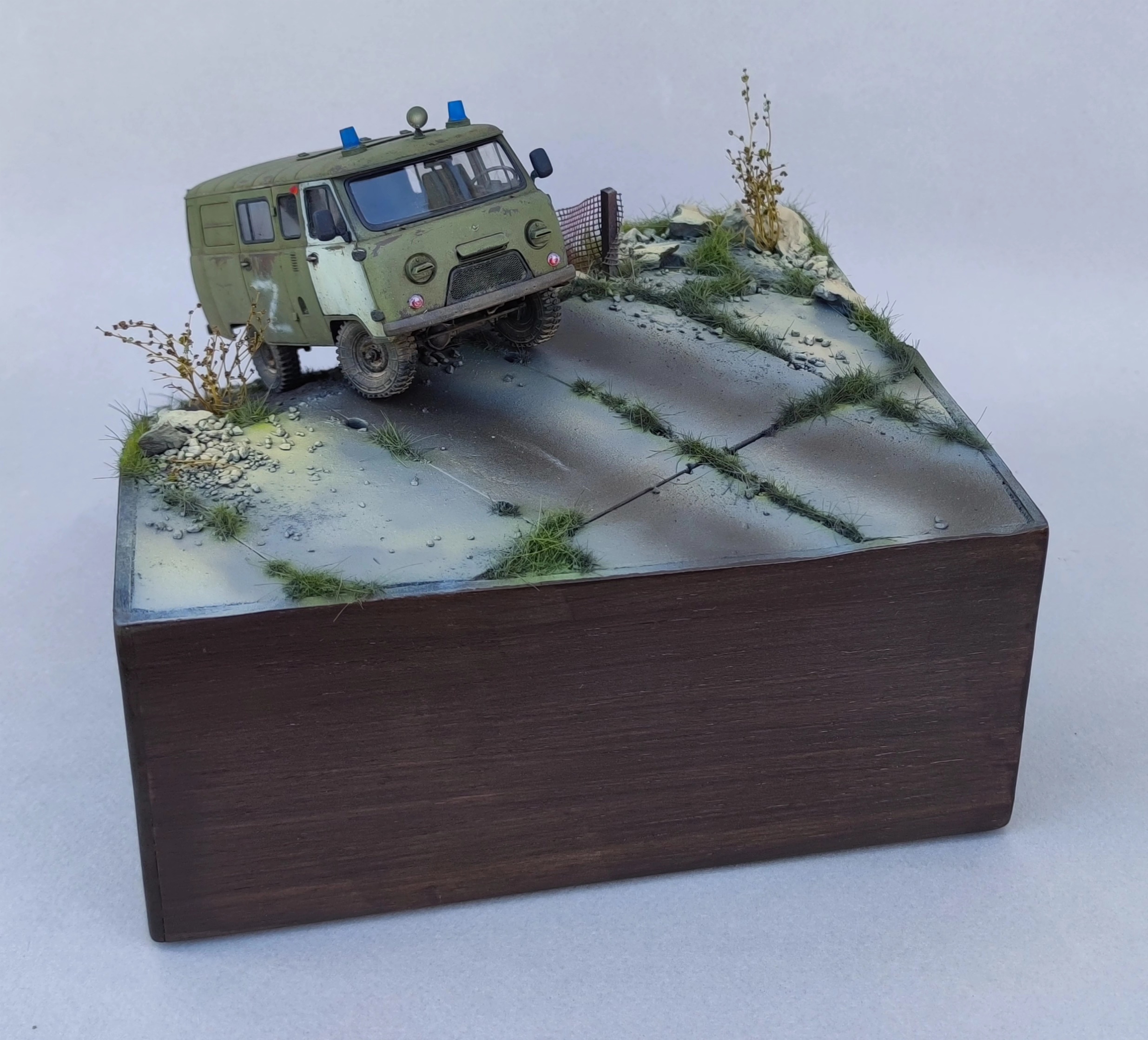 НЕ-35153 Подставка Офф-роуд