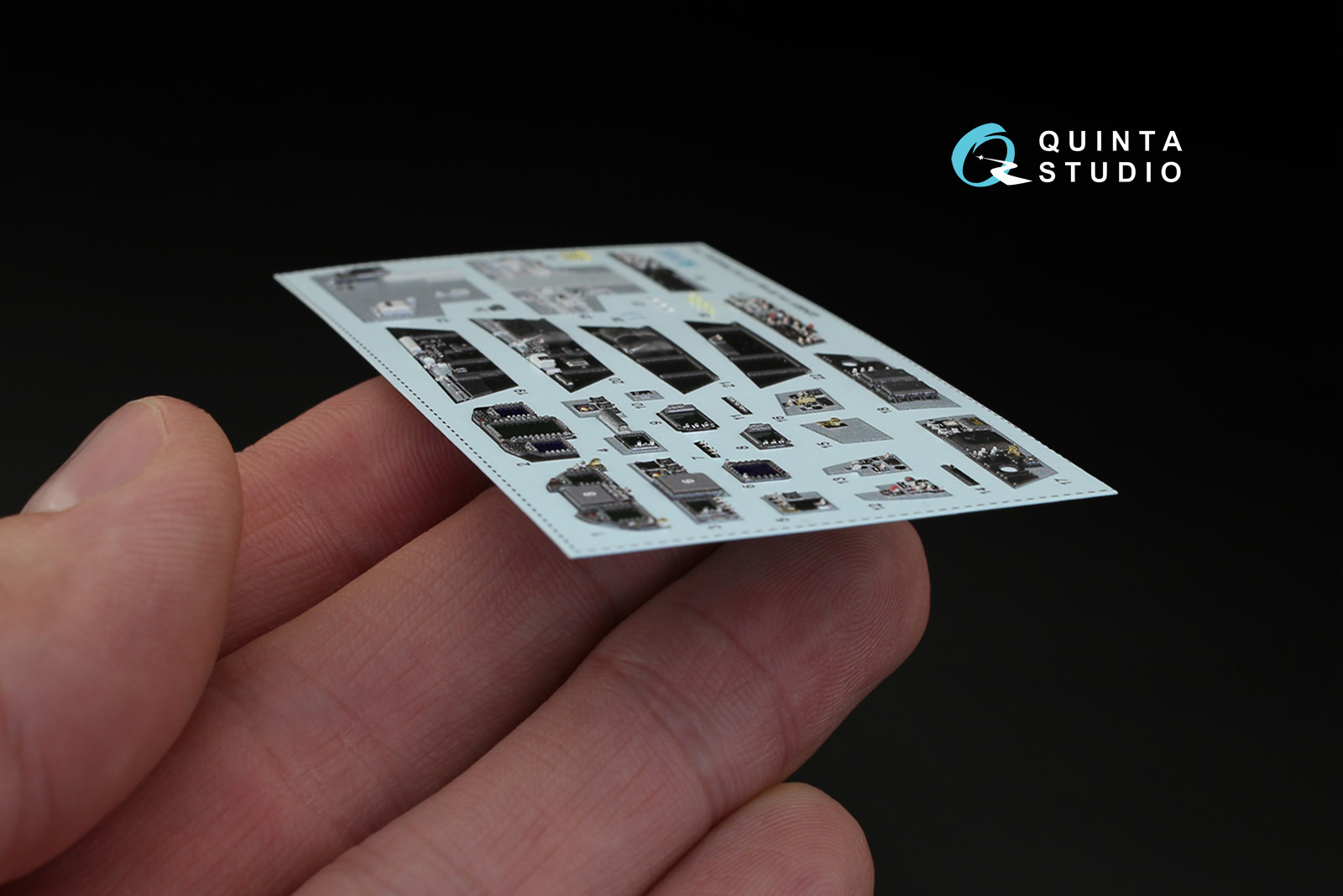 QD48051 1/48 3D Декаль интерьера кабины F/A-18F late / EA-18G (для модели Hasegawa)