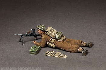 35137SOGA Machine gunner British infantry at rest.